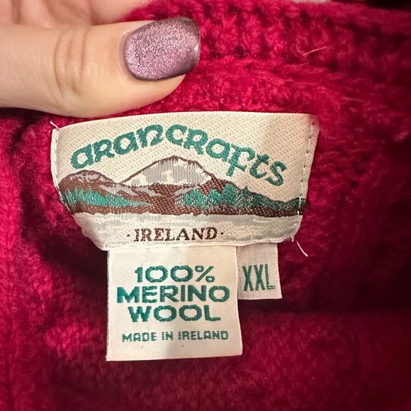AUTHENTIC 100% Irish Merino Wool Aran Crafts Pullover Sweater Magenta Red XXL - Picture 4 of 5